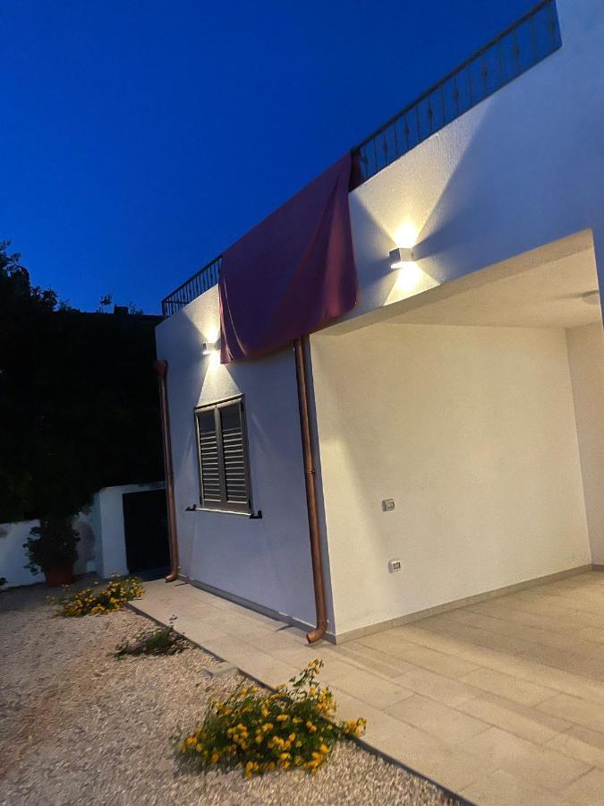 Chrisso Rooms Affittacamere San Teodoro  Buitenkant foto